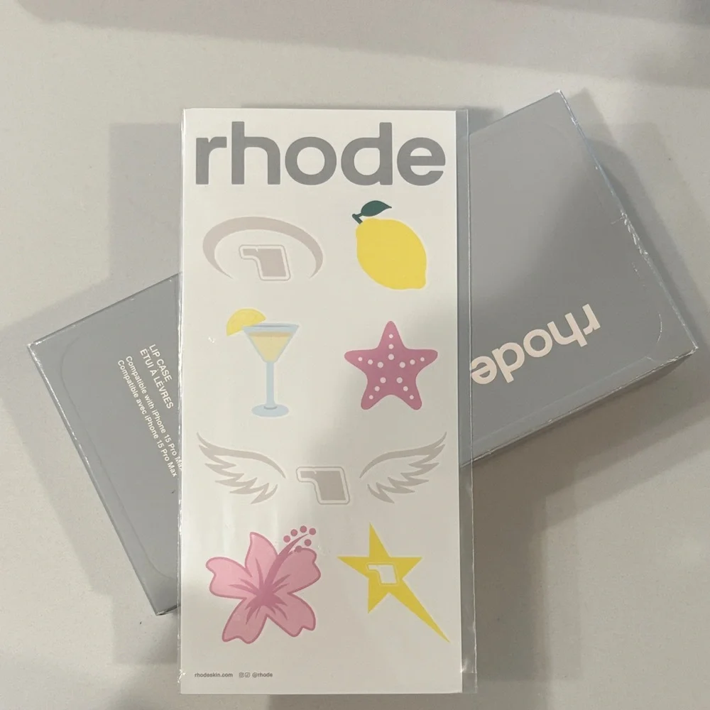 RHODE Silver Lip Case iPhone 15 pro max - Picture 3 of 3
